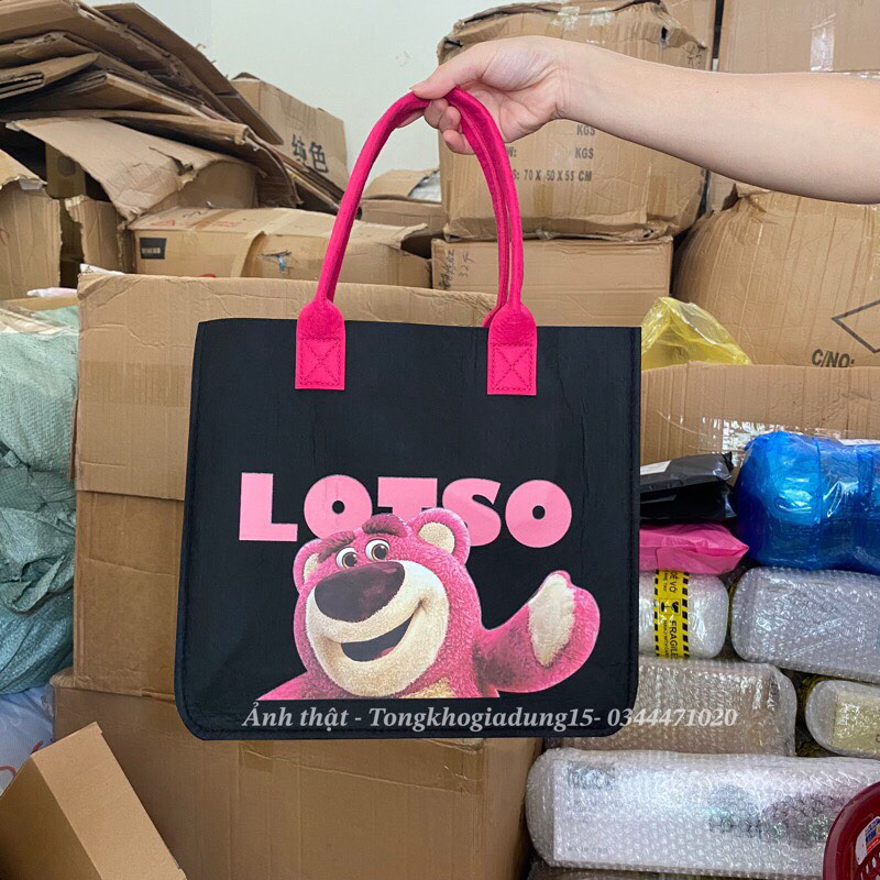 Túi xách 35cm LOTSO vải nỉ họa tiết Gấu dâu xinh xắn
