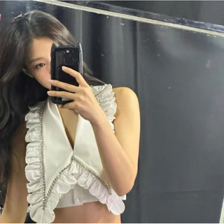 Áo Jennie cổ V sâu gợi cảm hàng đầu mùa hè cho các cô nàng cá tính