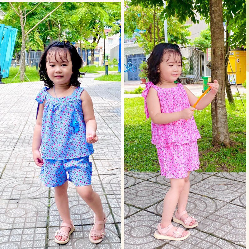 Đồ bộ hai màu thắt nơ vai chất lụa hàn mèm hoạ tiết hoa nhí HANDYKIDS