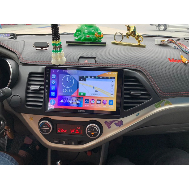 Màn hình ô tô Oled A3 , sim 4G, ram2/32, tặng Vietmaps1