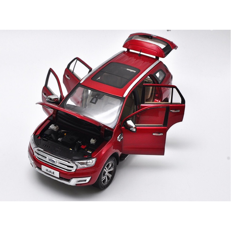 Mô hình xe Ford Everest 2016 tỉ lệ 1:18
