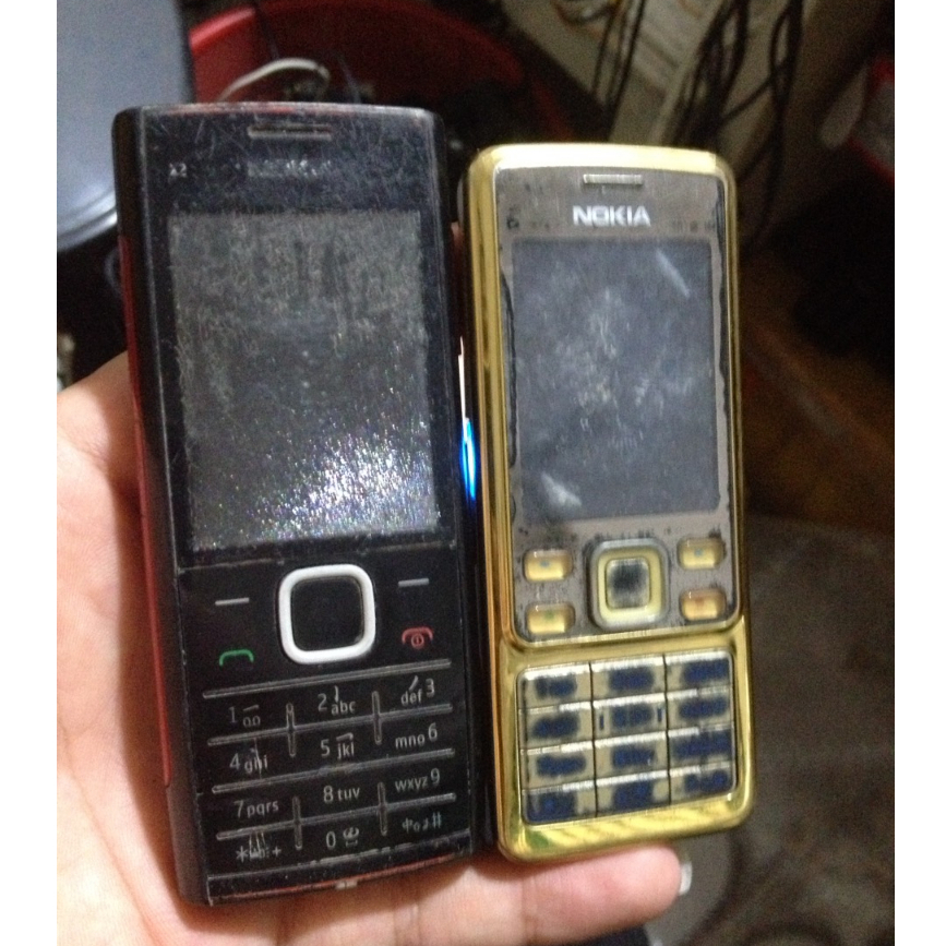 Cặp xác NOKIA X2-00 lên lỗi màn như hình xong tắt, 6300 bấm chỉ thấy lên đứng hình đèn hông, không bin, không nắp