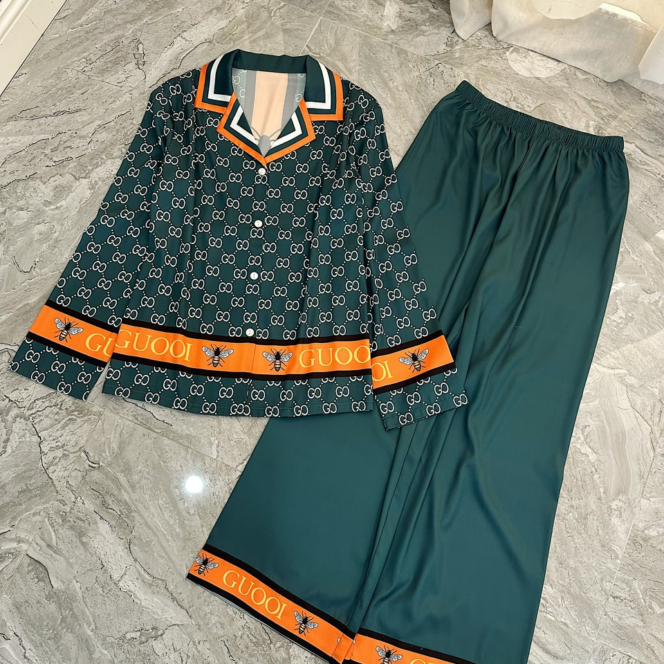 ✔️HÀNG SẴN✔️Pijjama tay dài quần dài CLC xanh_LỤA SATIN CCQC A1148.