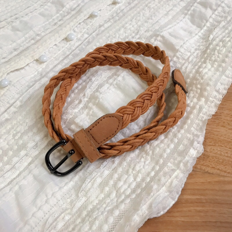 2hand Váy trắng tiểu thư dáng dài cổ V