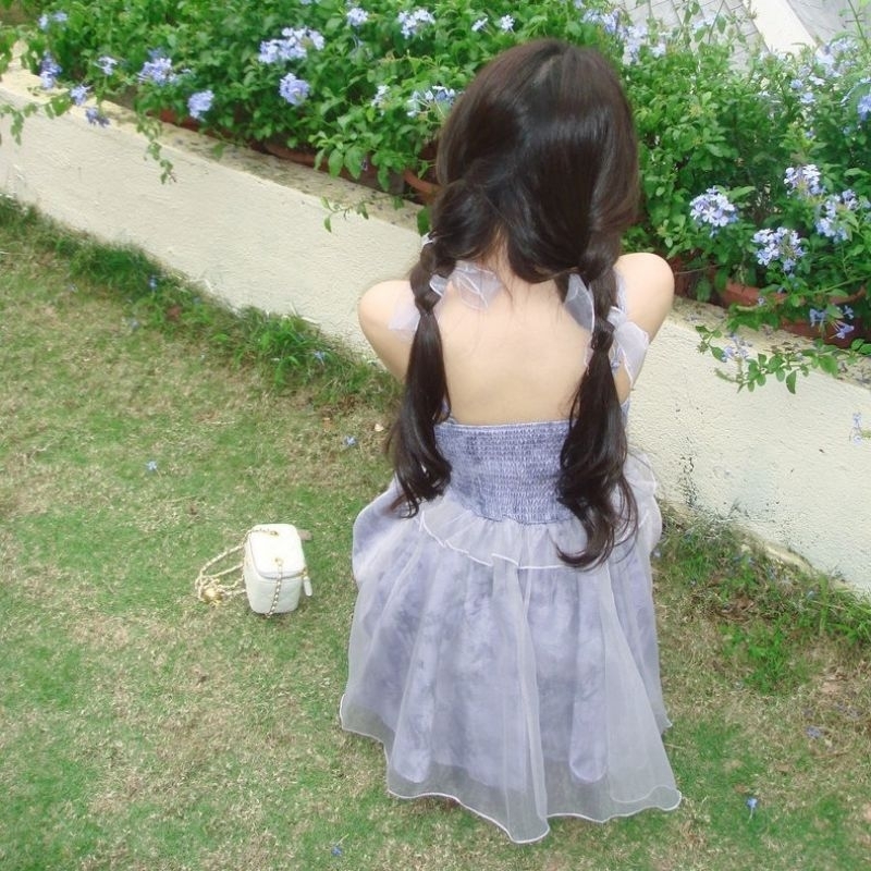 Váy voan hai dây màu tím loang phối dây đính hoa hồng