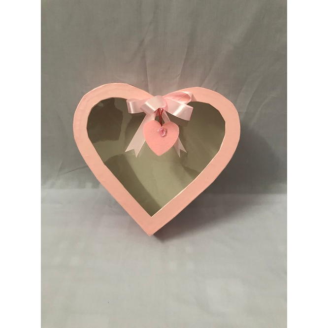 Hộp quà trái tim mặt kiếng đường kính 27 cm cao 7 cm/hộp