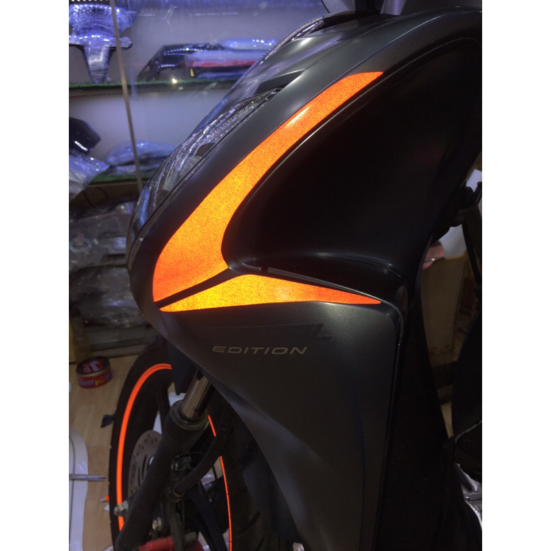 Decal phan quang dán xe