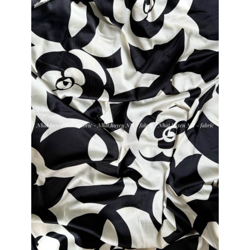 Váy 2 dây hoa trà