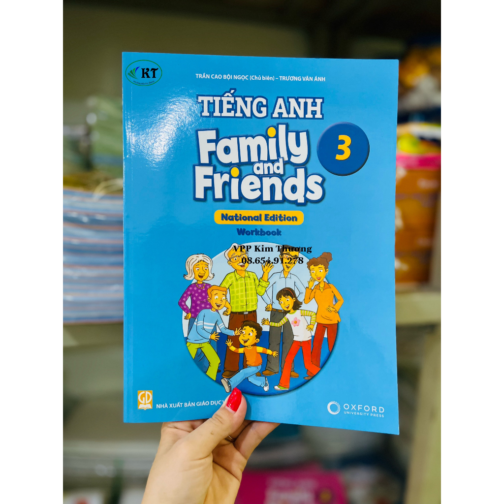 BỘ 2 CUỐN FAMILY AND FRIENDS 3 TẶNG KÈM BÌA BAO KIẾNG