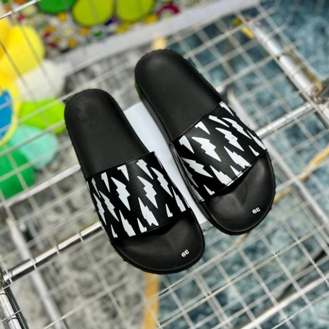 Dép quai ngang tia sét thời trang nam nữ NELL BARRET màu đen hình tia sét tráng bản siêu nét,Full size 38/42