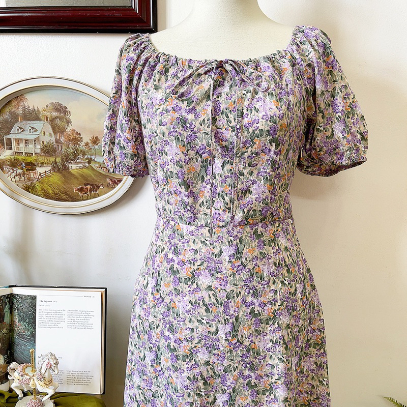 Đầm hoa nhí tím tay bồng