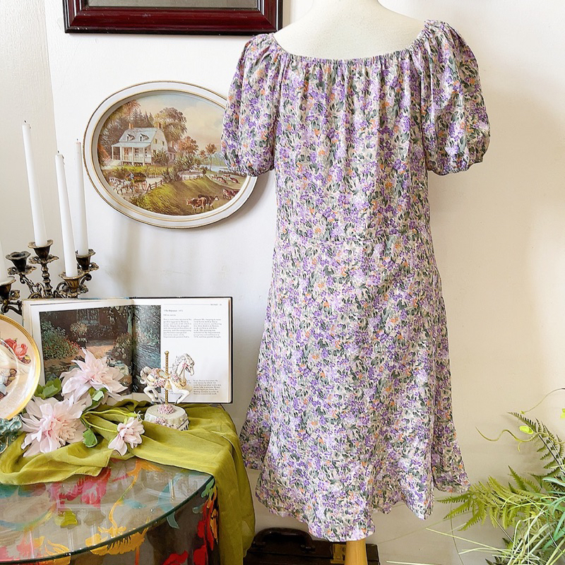 Đầm hoa nhí tím tay bồng