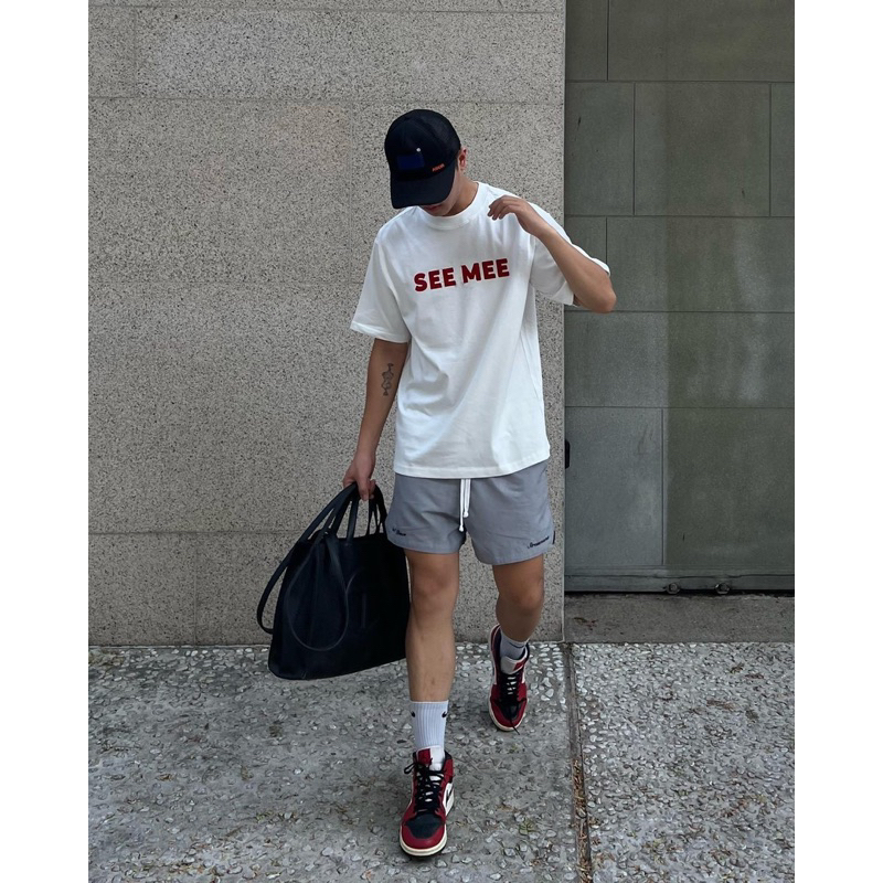 Áo thun phông cotton SEE MEE chữ in đỏ hai phông màu đen trắng dáng rộng đẹp cho nam và nữ