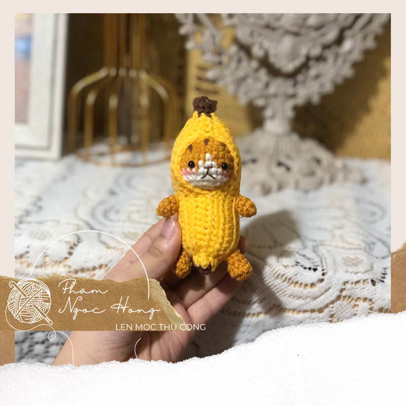 Móc khoá mèo chuối, banana cat, mèo len, len móc thủ công