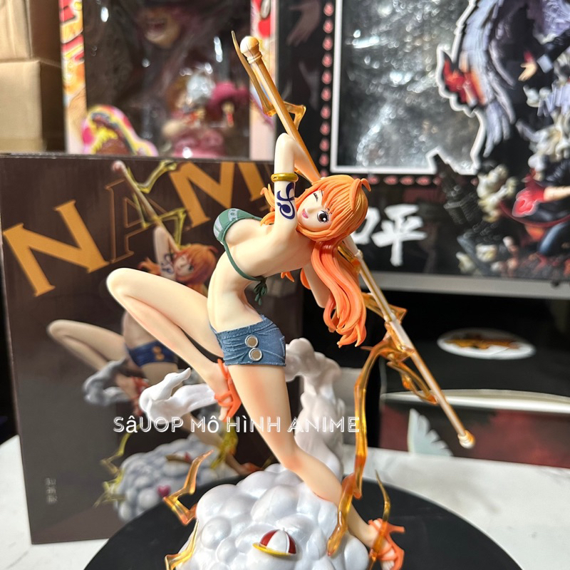 Mô hình Nami quần short cộng hưởng Zeus cao 32cm