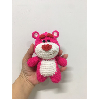 Móc khoá gấu dâu bằng len handmade