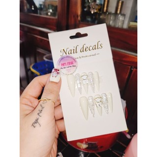 Nailbox flash bạc mix gấu