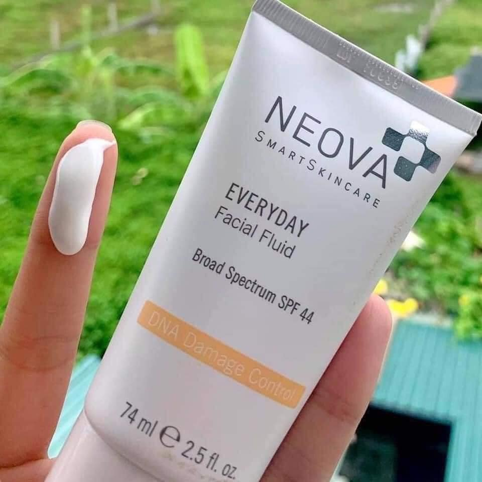 Kem chống nắng Neova 44
