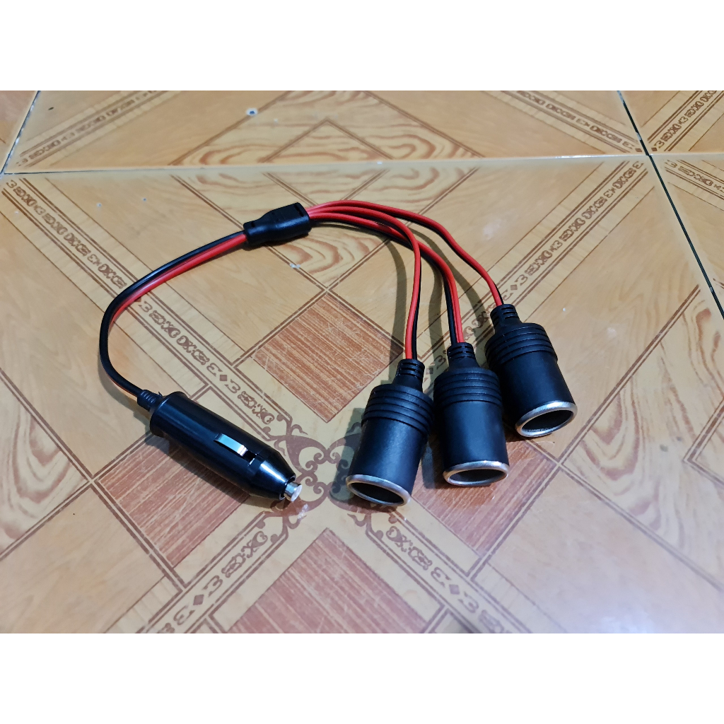 Cáp Chia Đầu Tẩu Sạc Trên ôtô 1 ra 4/ 1 ra 3