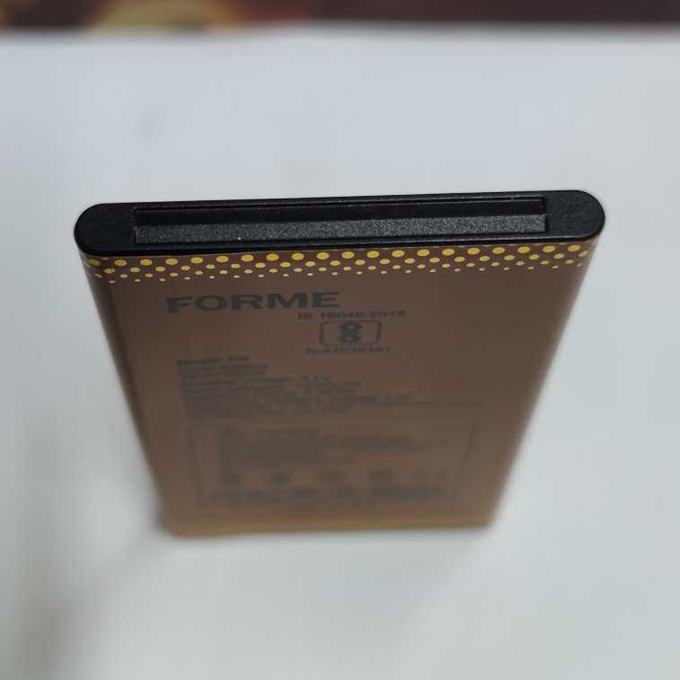 Pin Forme D999, dung lượng pin 1800mAh