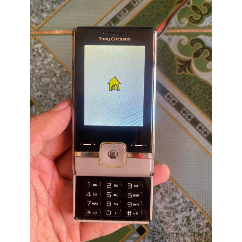 Xác điện thoại Sony Ericsson T715 màn lên đẹp