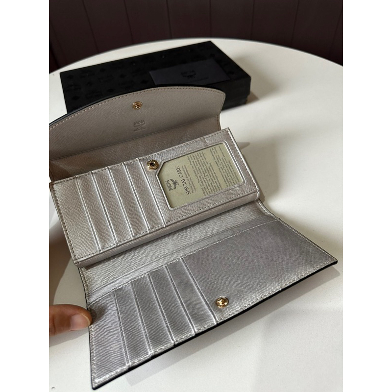 Ví dài cầm tay nam/ nữ cao cấp mcm da thật