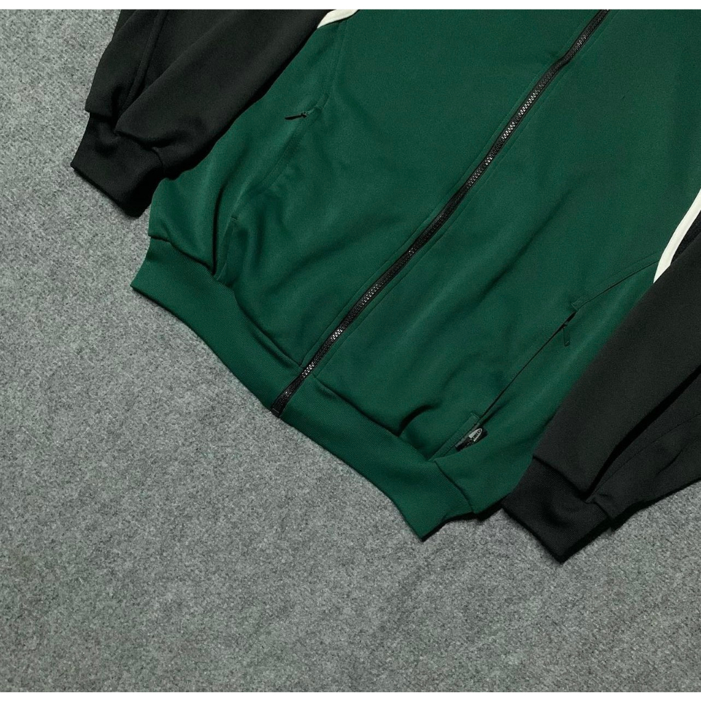 Áo khoác umi ADIDAS chất poly cao cấp dày dặn . chuẩn fomr mẫu mới siêu xịn xò COOL STORE M4