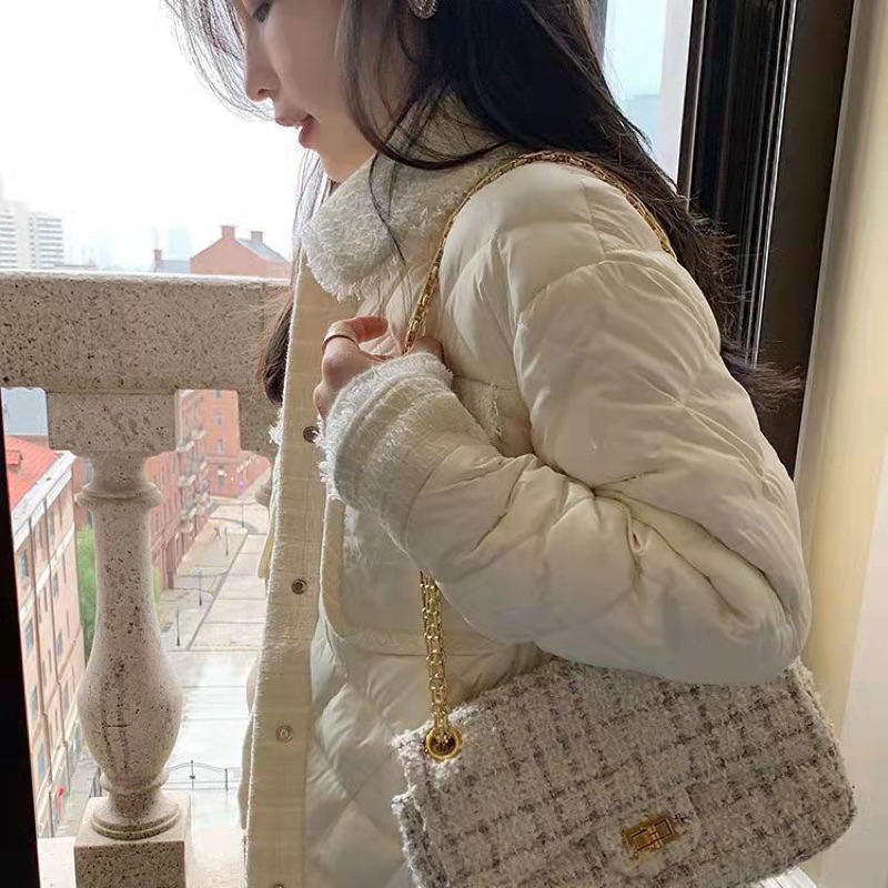 Áo khoác phao cổ bẻ thời trang mẫu mới new 2023