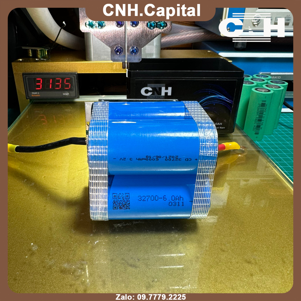 Bình ắc quy Lithium 12V - 6Ah thay thế cho Ắc quy xe máy