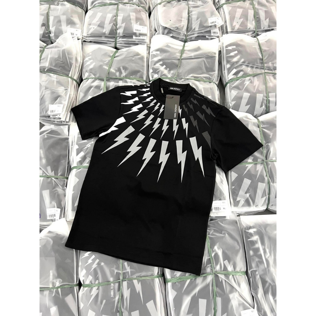 Áo Phông Nam Nữ Neil Barrett In Tia Sét Nhũ Kim Tuyến Cao Cấp, Áo Thun Thời Trang Nam Siêu Cấp Hot Trend Hè 2023 | BigBuy360 - bigbuy360.vn