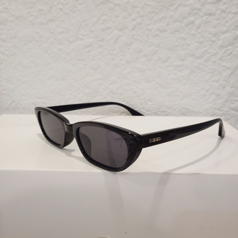 Kính râm thời trang nam nữ UV400 mắt xếch chữ nhật