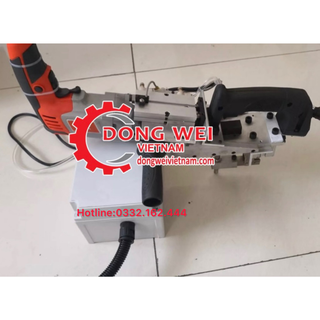 Máy Khoan Xiên Chéo Cầm Tay Liên Kết Hơi rất dễ ràng sử dụng cho các xưởng gỗ