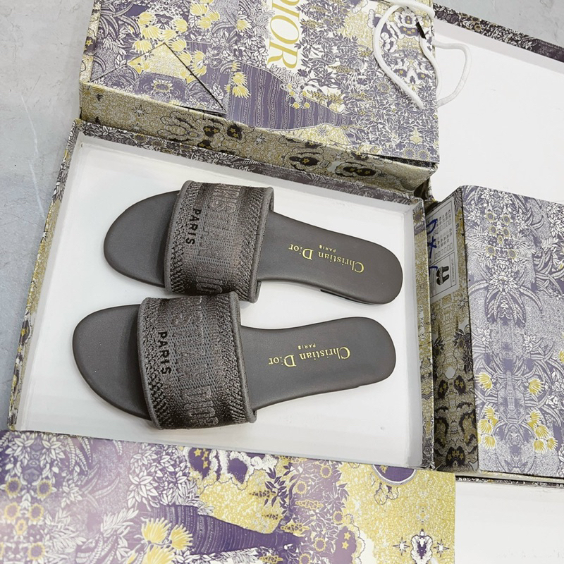 Dép lê diorree đủ 5 màu