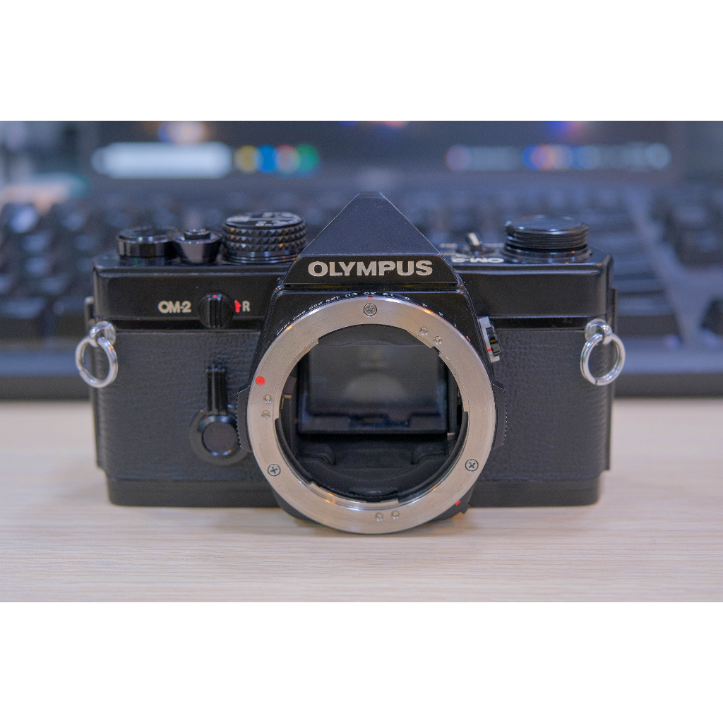 máy ảnh film Olympus OM2