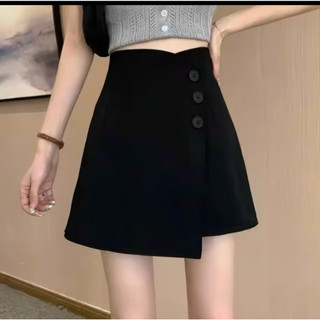Quần short giả váy đắp chéo lưng cao phối nút