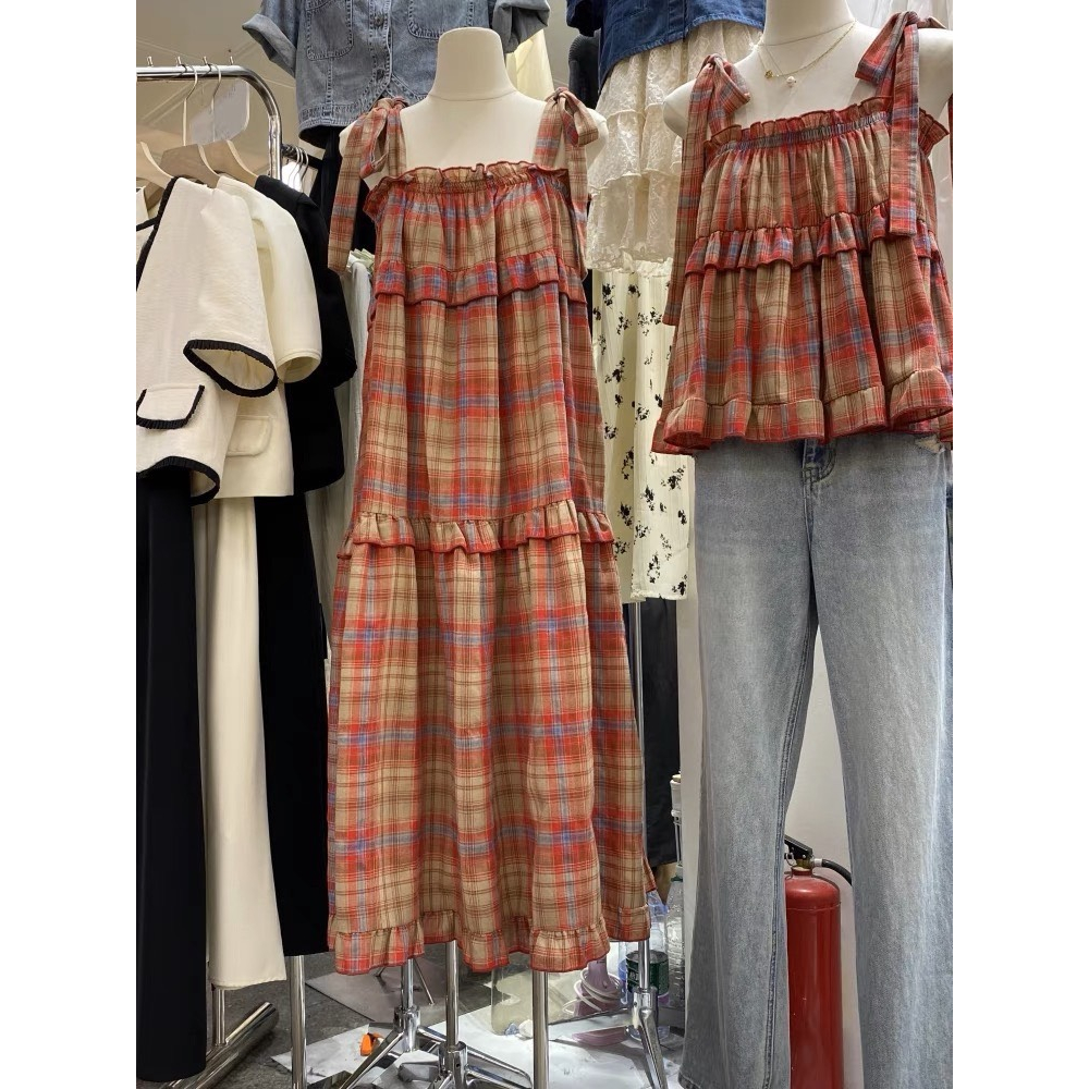 Váy hai dây kẻ đỏ vintage dáng dài babydoll,đầm 2 dây maxi đi biển mùa hè chất kẻ đũi thô QCCC V14 SUTANO | BigBuy360 - bigbuy360.vn