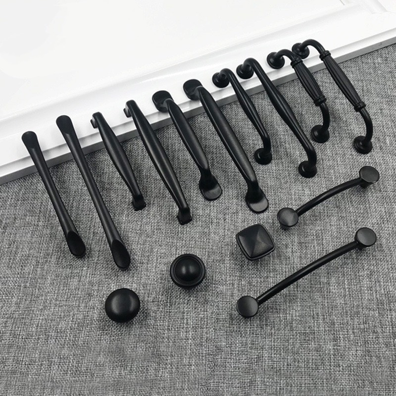 Tay nắm tủ đen dài hợp kim 96mm TN89090