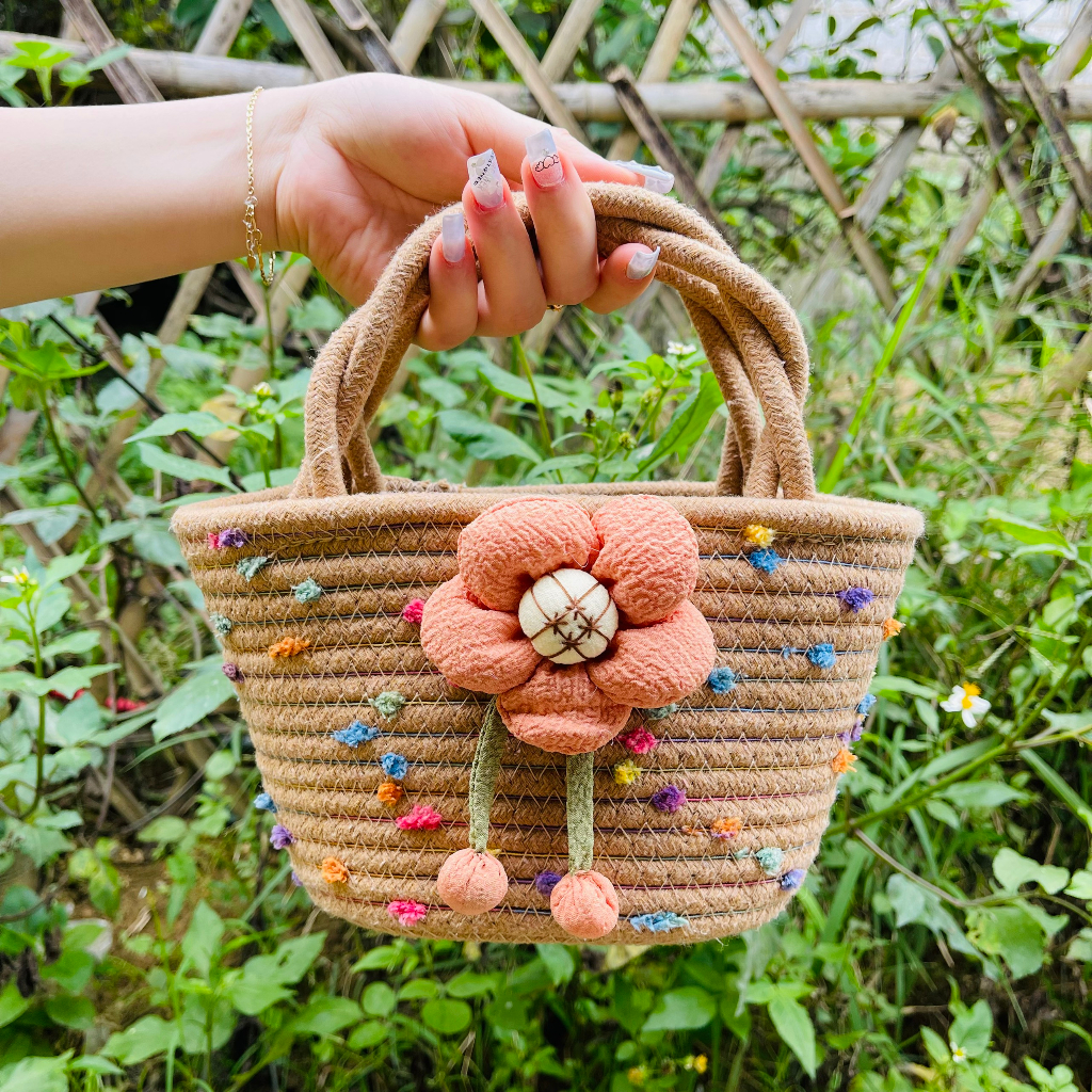 Túi xách đan sợi túi đi biển đan thủ công chất liệu cotton đính hoa cute cohodo T13
