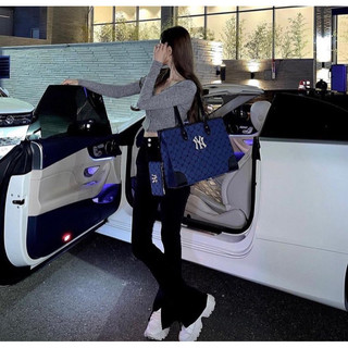 Túi tote đeo vai M LB tặng kèm ví size lớn