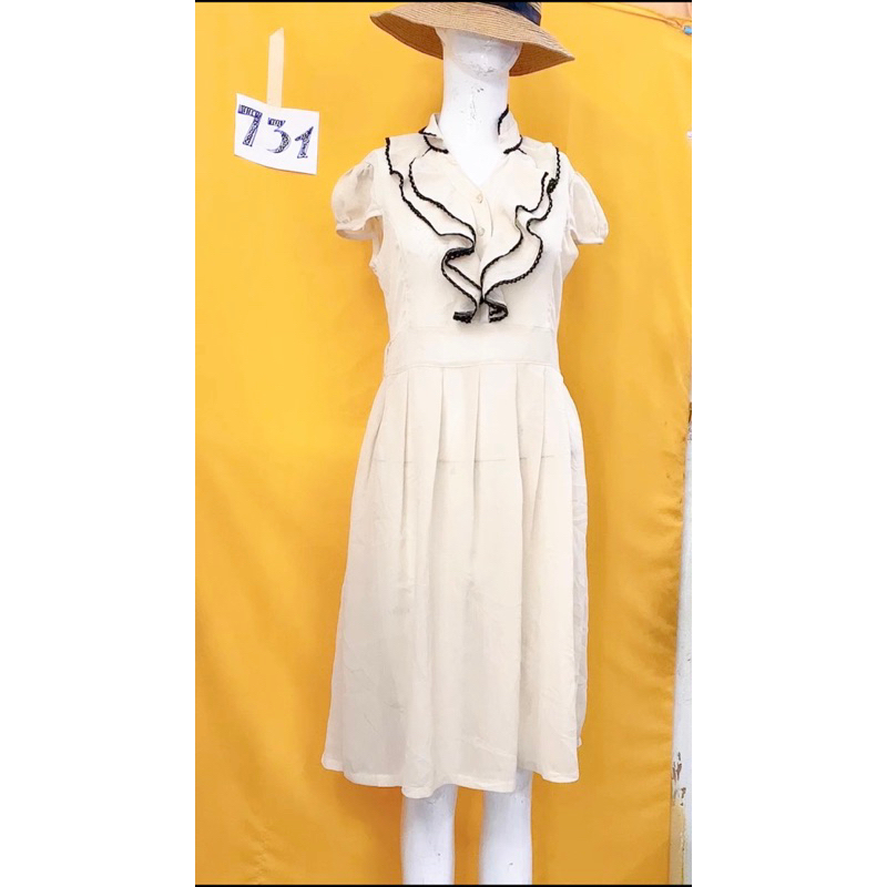 đầm somi cổ bèo viền đen một lớp size M/L.S731