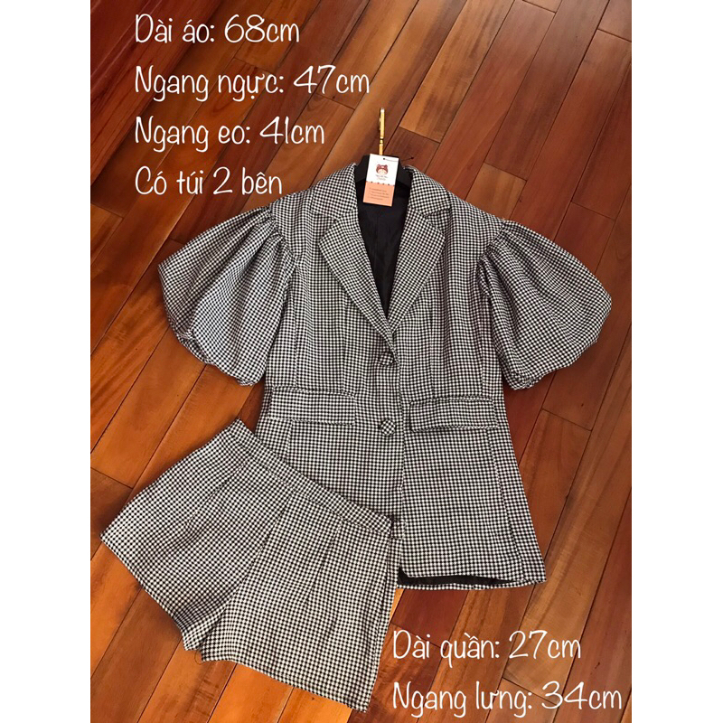 Set Áo Cổ Vest Tay Bồng Hoạ Tiết Nanh Sói