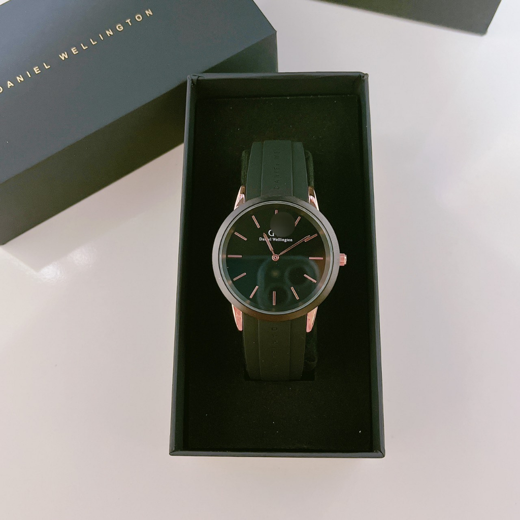 Đồng Hồ Nam, Nữ DW , Dây  Cao Su  mềm dẻo ôm tay, size 32mm-40mm, chống nưới 3ATM, Trẻ trung ,thanh lịch.