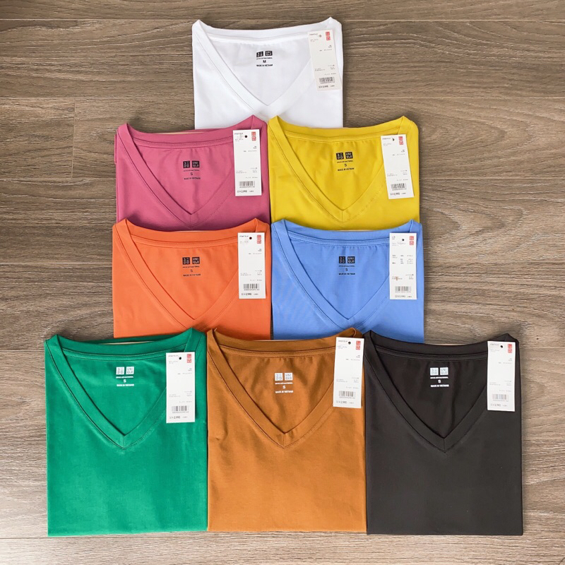 Áo thun nữ trơn cổ tim ngắn tay dáng suông cotton basic đẹp trắng Chely cao cấp, áo phông nữ cổ V cộc Siêu xinh | BigBuy360 - bigbuy360.vn