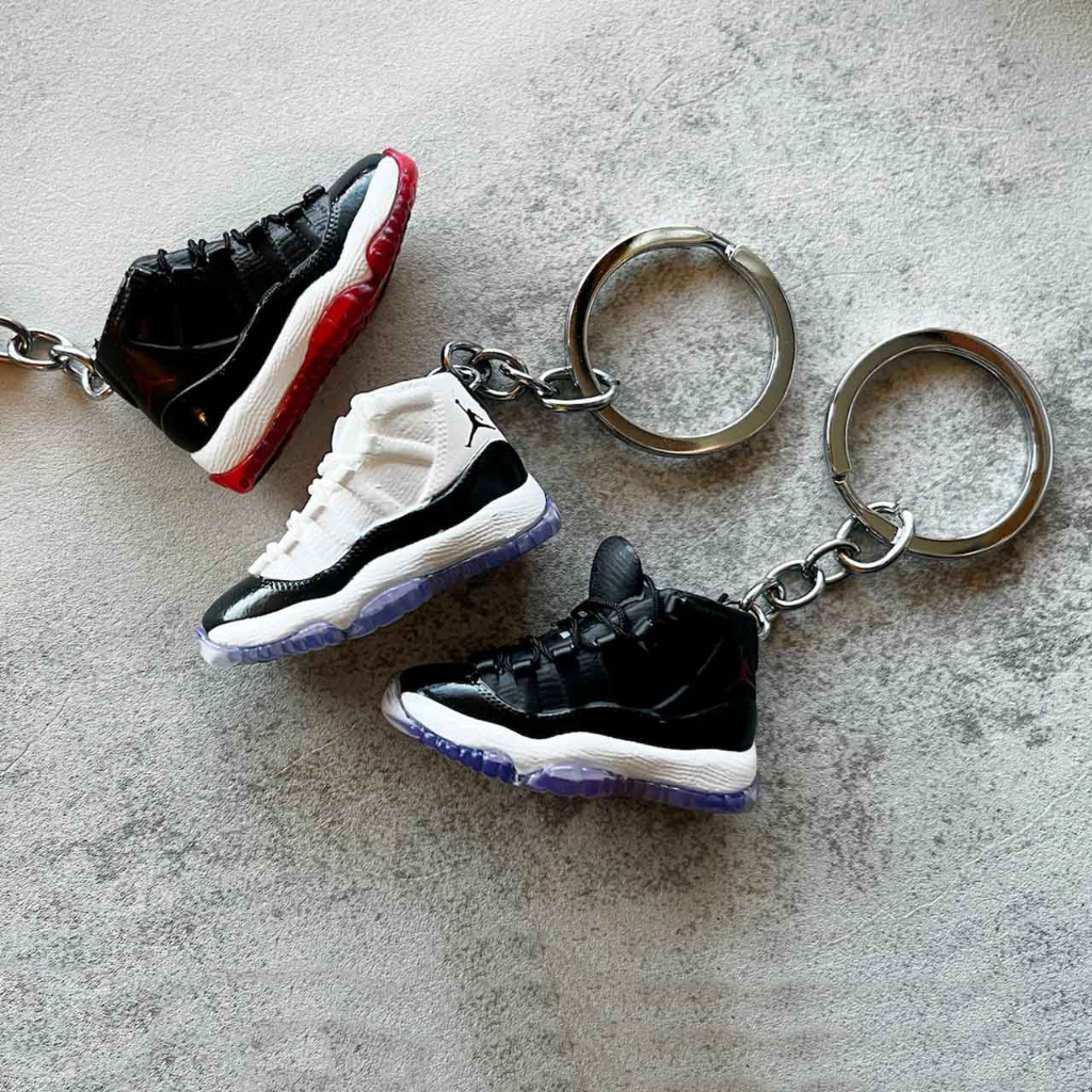 Móc khóa 3D Giày Jordan Nike Mini 3D Sneaker đi kèm hộp và 1 móc khoá cao su