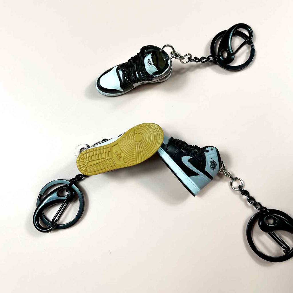 Móc khóa 3D Giày Jordan Nike Mini 3D Sneaker đi kèm hộp và 1 móc khoá cao su