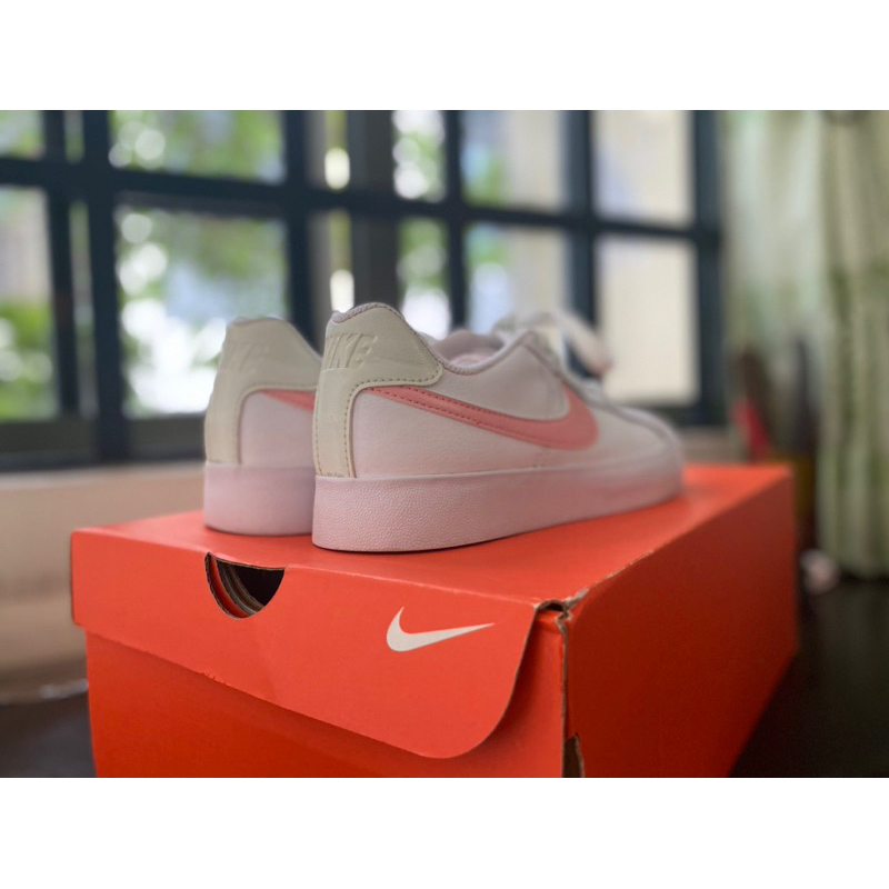 Giày Nike Court Royale size 36 hồng pastel