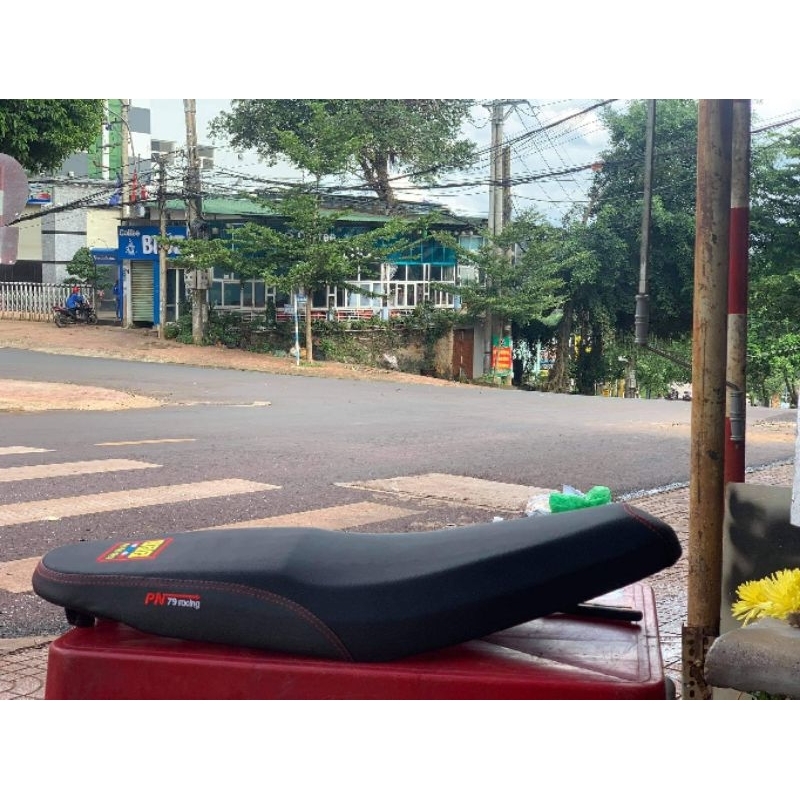 Yên 2 tầng cho sirius xăng cơ 110 và 50cc gắn như zin