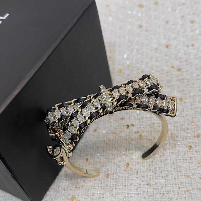 Vòng tay & Lắc tay CN cao cấp cho nữ bạc 925 đính đá phối da thật mẫu mới 2023