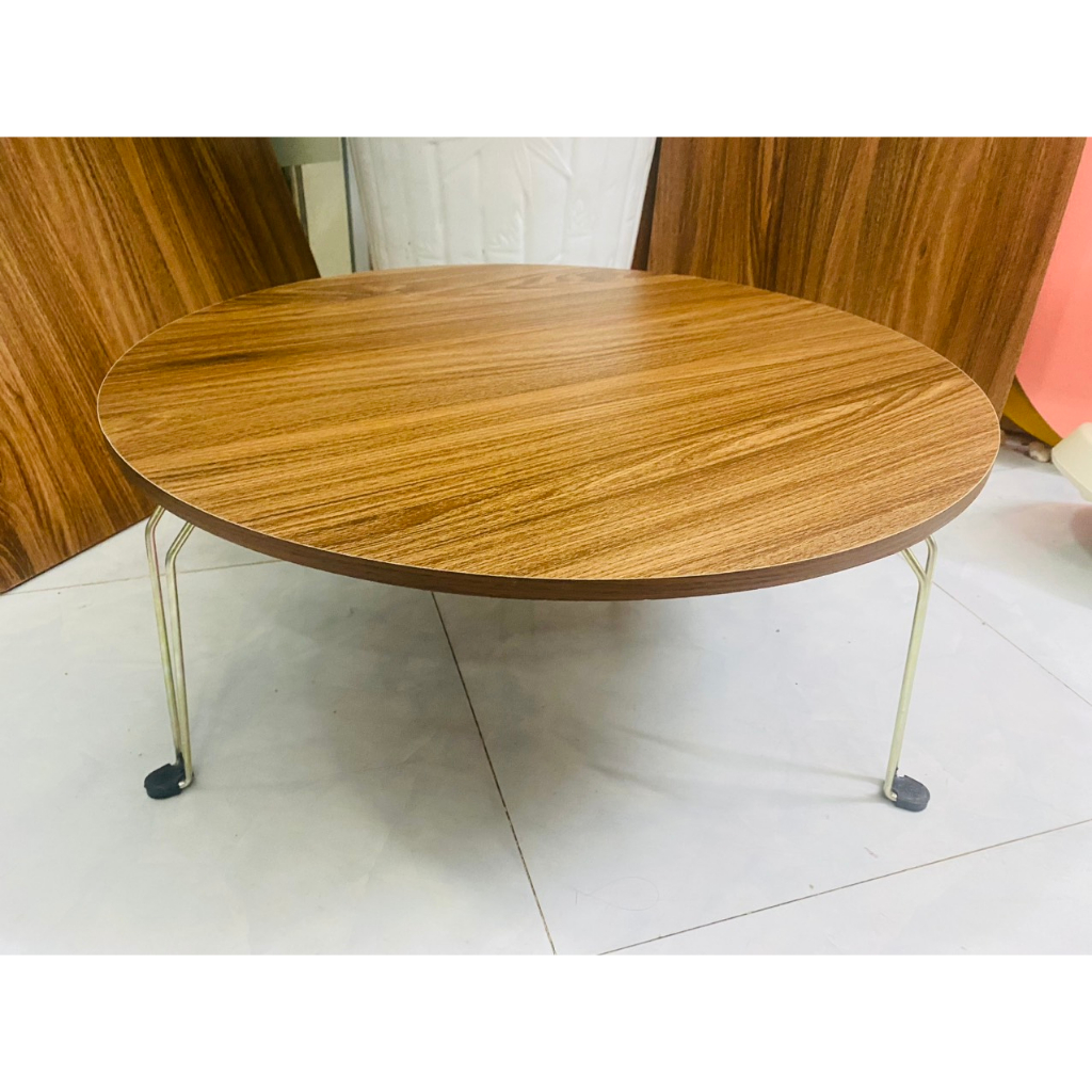 Bàn Tròn Nhiều Màu