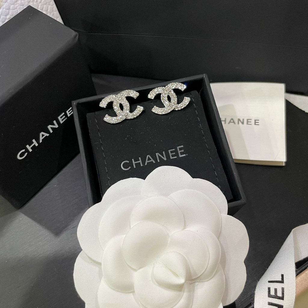 Khuyên tai thương hiệu chữ X đá bạc basic sang trọng EX33